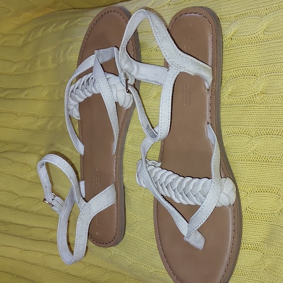 TOMS Womens sandals like new sz 9.5 - Picture 3 of 9